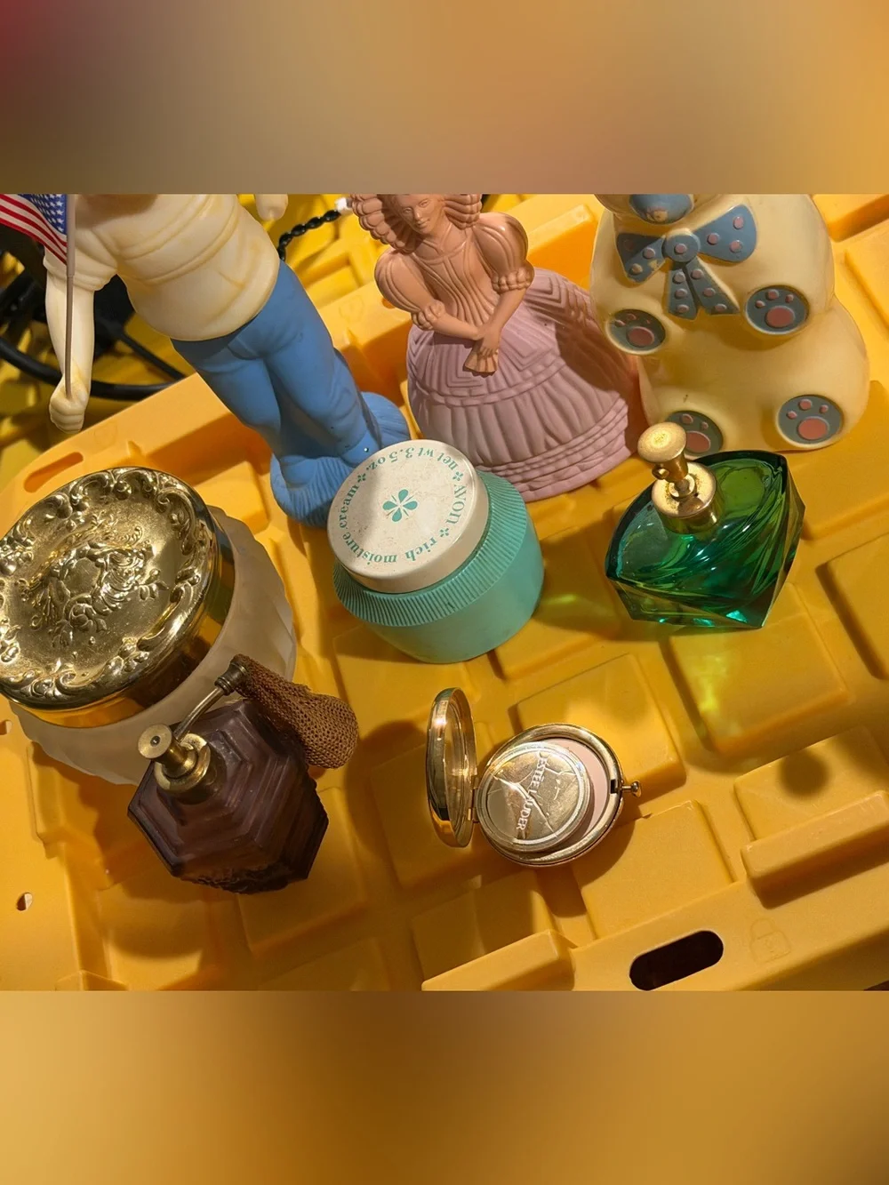 Vintage Mixed Vanity Collectible Lot - quick list